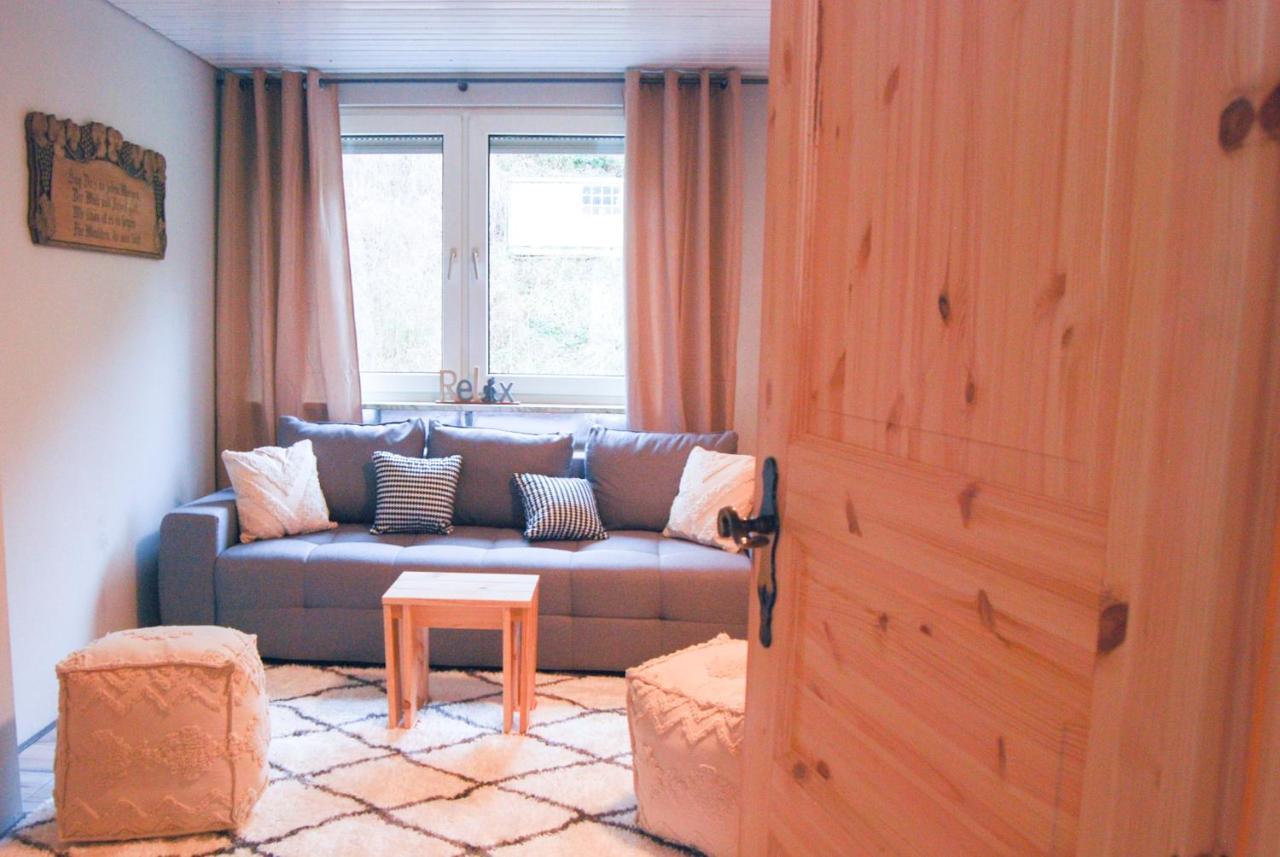 Gaestehaus An Der Moseltherme ทราเบิน-ทราร์บาค ภายนอก รูปภาพ